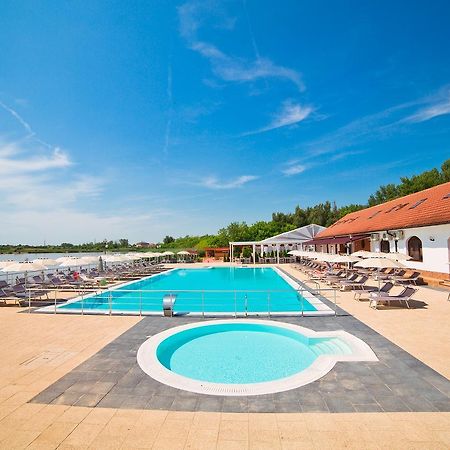 Hotel Evergreen أمارا المظهر الخارجي الصورة