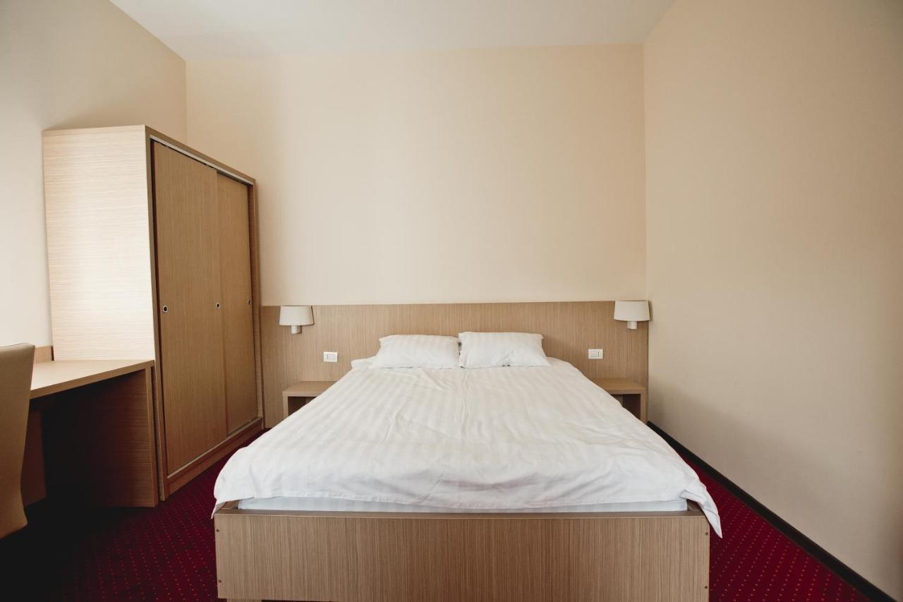 Hotel Evergreen أمارا المظهر الخارجي الصورة