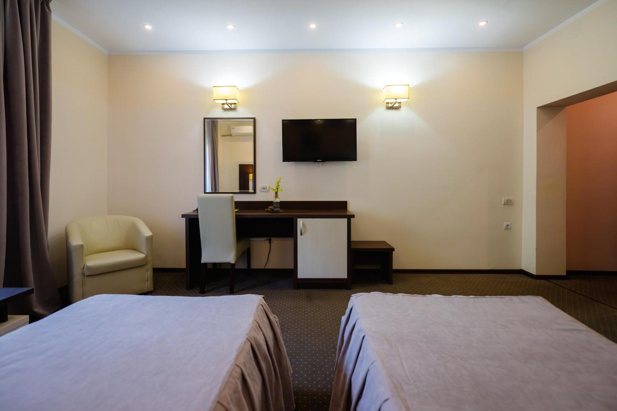 Hotel Evergreen أمارا المظهر الخارجي الصورة
